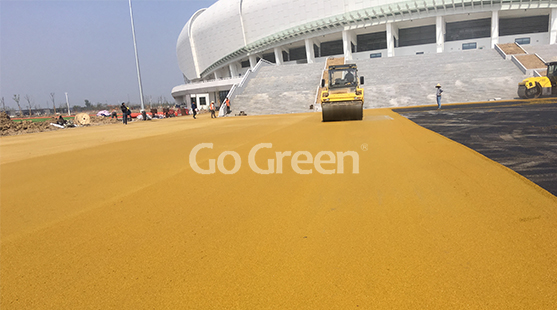 江苏展馆的黄绿色热彩项目